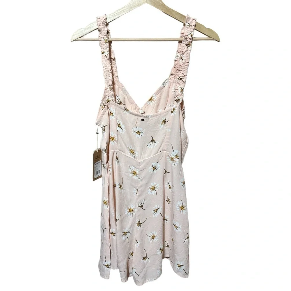 NWT - Billabong - Feelin’ Peachy Jumpsuit - size Small
